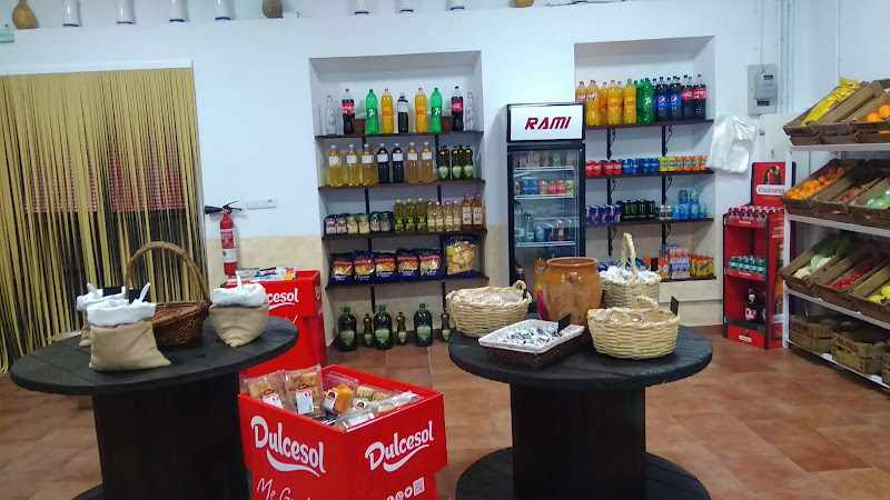 Fotografia tomada fuera de La tienda de Rami - Comercio en Trigueros, Huelva