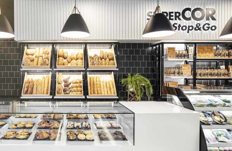 Fotografia tomada fuera de Tienda Supercor Stop & Go - Supermercado en Almudévar, Huesca