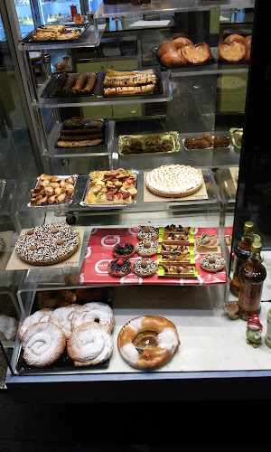Fotografia tomada fuera de Oriol Carrió (Pastelería Carrió) - Pastisseria en Barcelona, Barcelona