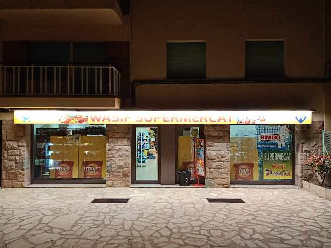 Fotografia tomada fuera de Supermercado Wasif - Supermercat en Taradell, Barcelona