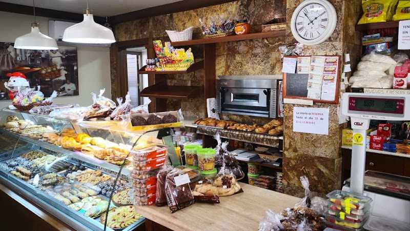 Fotografia tomada fuera de Panadería Horno Artesano Baños - Panadería en Las Torres de Cotillas, Murcia