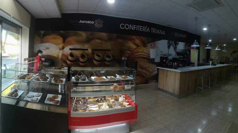 Fotografia tomada fuera de Confiteria Triana - Cafetería en Las Torres de Cotillas, Murcia