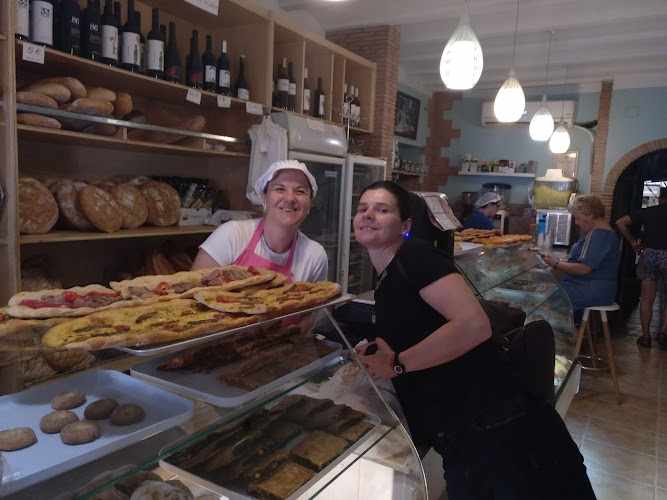 Fotografia tomada fuera de Panadería Hermanos Vilar - Panadería en Benlloch, Castellón