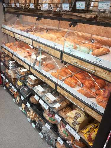 Fotografia tomada fuera de Carrefour Express - Supermercado en Vilanova i la Geltrú, Barcelona