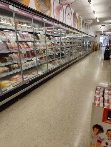 Fotografia tomada fuera de CondisLife - Supermercado en Vilanova i la Geltrú, Barcelona