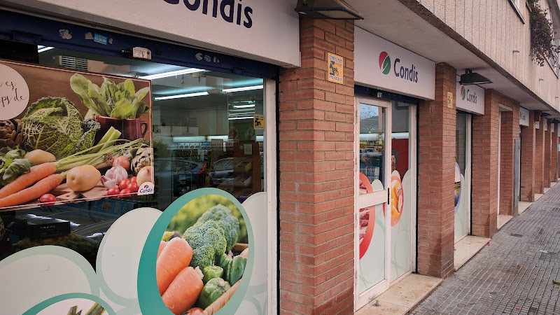 Fotografia tomada fuera de Condis - Supermercado en Vilassar de Mar, Barcelona