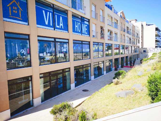 Fotografia tomada fuera de VILA HOME - Basar en Vilassar de Mar, Barcelona