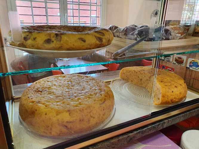 Fotografia tomada fuera de Cafeteria Granja Navas - restaurantes en Vilassar de Mar, Barcelona