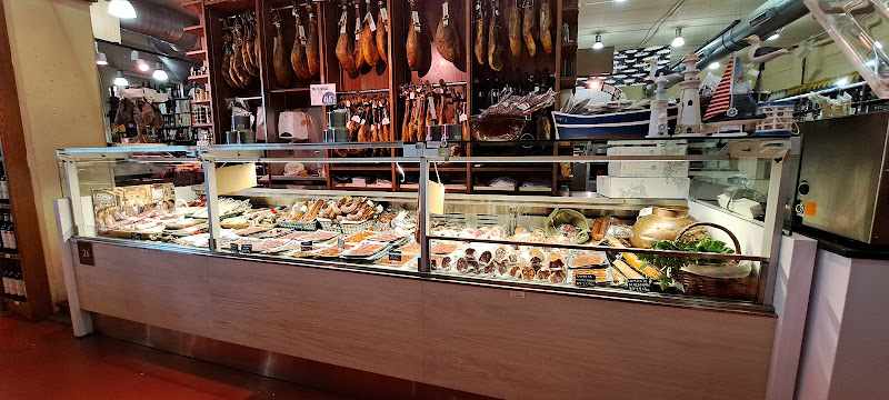 Fotografia tomada fuera de Espinaler Nave Polígono (Tienda) - restaurantes en Vilassar de Mar, Barcelona
