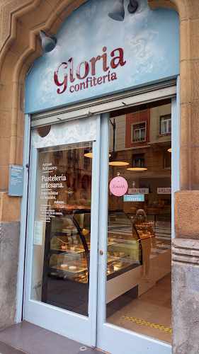 Fotografia tomada fuera de Confitería Gloria - Cake shop en Bilbao, Vizcaya