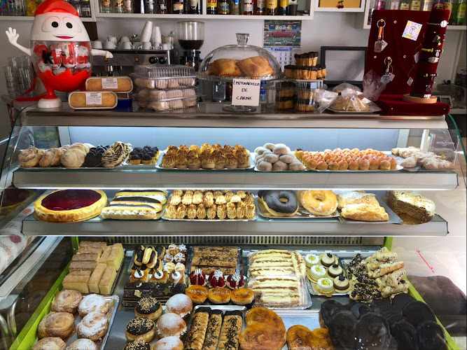 Fotografia tomada fuera de Heladería Antiu Xixona - Pastelería Dulcedeba - cafeterías en Torrenueva, Ciudad Real