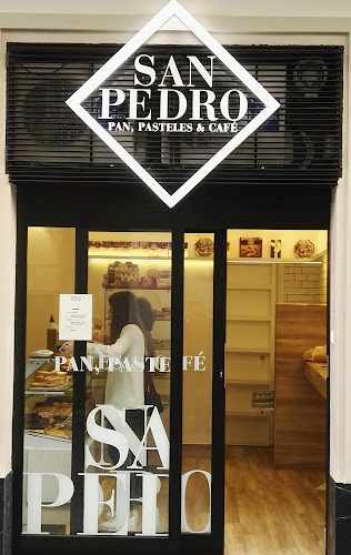 Fotografia tomada fuera de Panadería Horno San Pedro - Bakery en Córdoba, Córdoba