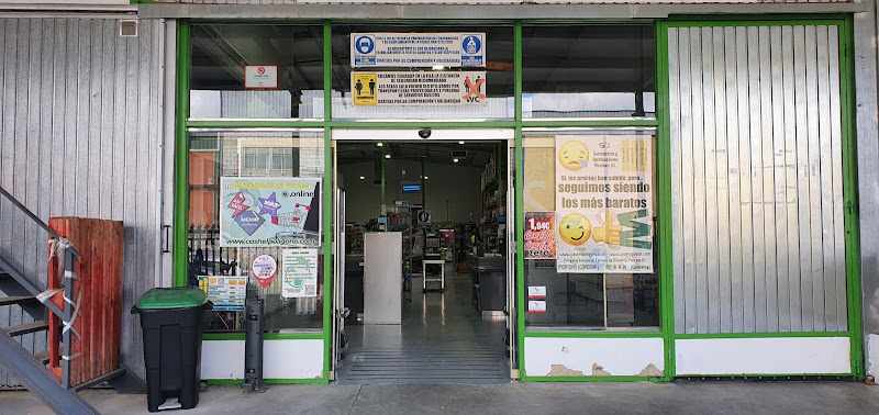 Fotografia tomada fuera de Cash El Polígono - Supermercado en Montoro, Córdoba