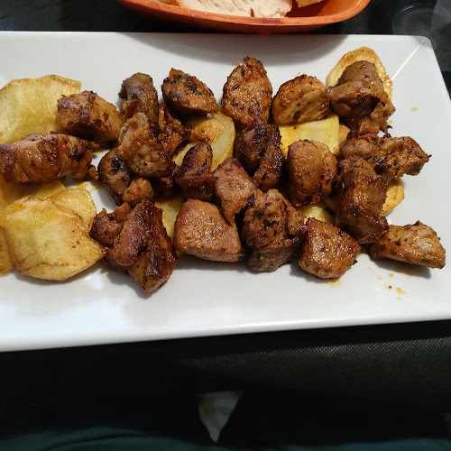 Fotografia tomada fuera de Mesón Los Naranjos - restaurantes en Santa Cruz de la Sierra, Cáceres