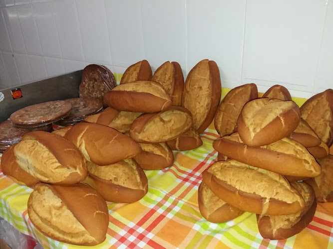 Fotografia tomada fuera de El Pelayo - Panadería en Algeciras, Cádiz
