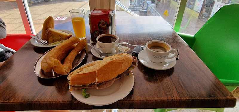 Fotografia tomada fuera de Cafetería Churrería J Rubí - Cafetería en Maspalomas, Las Palmas