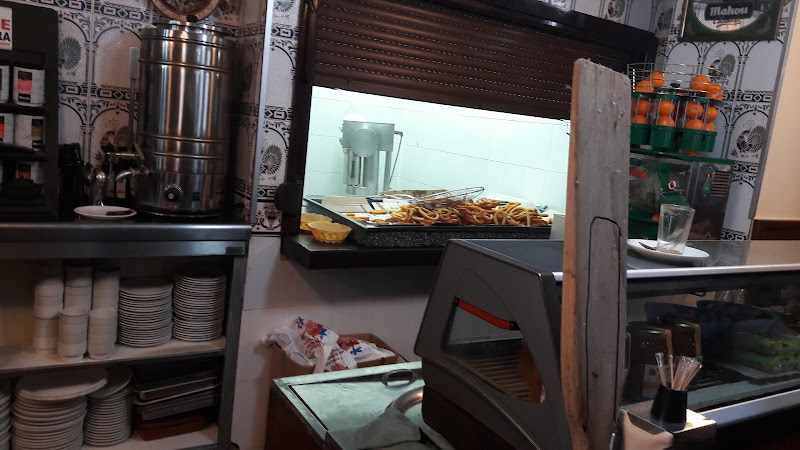 Fotografia tomada fuera de Churrería Anguí - cafeterías en Sacedón, Guadalajara
