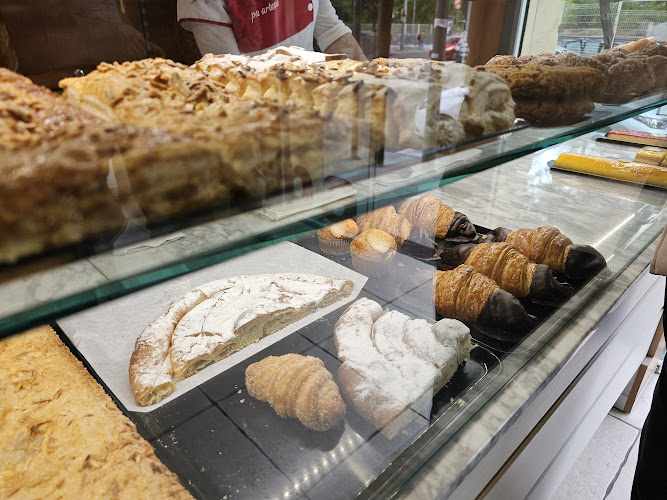 Fotografia tomada fuera de Pa Artesà del Vallès - Panadería en Barcelona, Barcelona