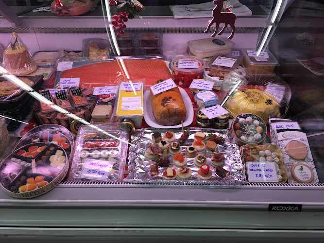 Fotografia tomada fuera de Condis - Supermercado en Avinyó, Barcelona