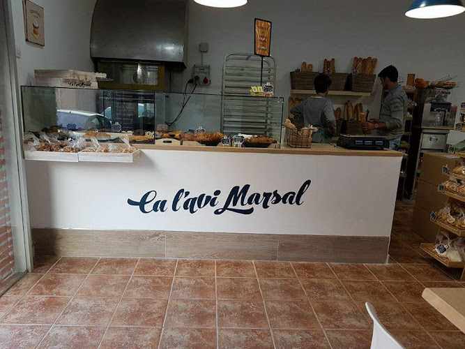 Fotografia tomada fuera de Panadería Ca L'avi Marsal - Panadería en Badalona, Barcelona