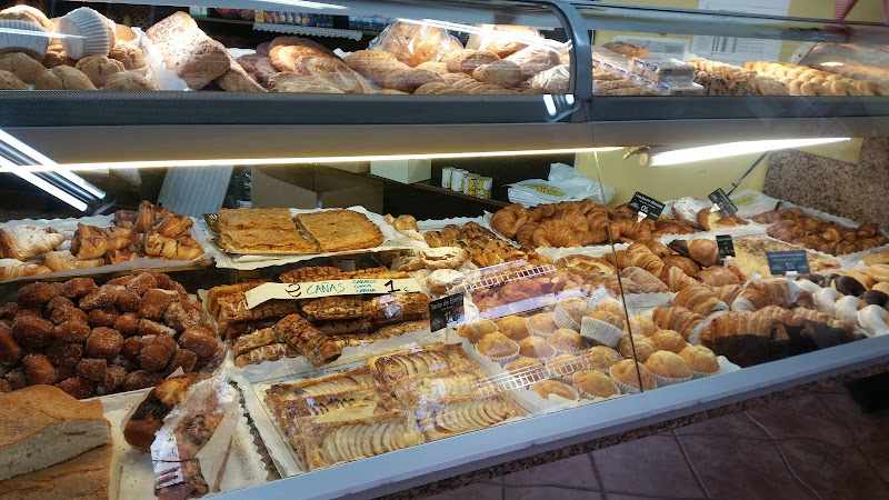 Fotografia tomada fuera de Manufacturas Panaderas S.L. - Panadería en Badalona, Barcelona