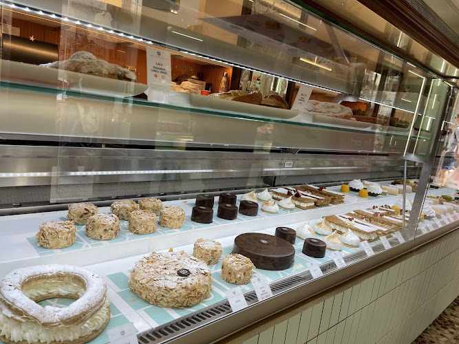 Fotografia tomada fuera de Brunells - Pastisseria en Barcelona, Barcelona