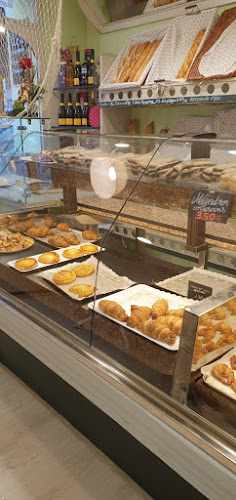 Fotografia tomada fuera de Horno de Pan Piquer-Sergi - Panadería en Barcelona, Barcelona