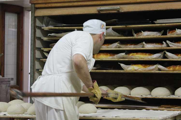 Fotografia tomada fuera de Panadería Miño - Panadería en Miño, A Coruña