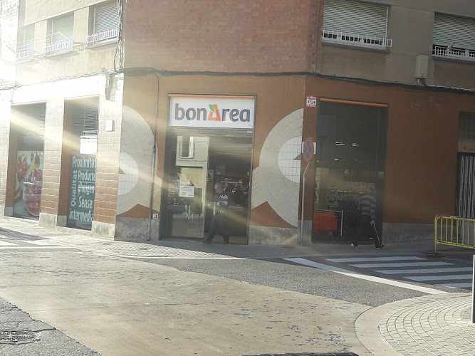 Fotografia tomada fuera de bonÀrea - Supermercat en Calaf, Barcelona
