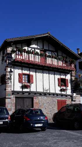 Fotografia tomada fuera de Pastelería Jaione Gozotegia - Pastelería en Bera, Navarra