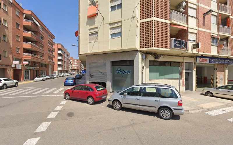 Fotografia tomada fuera de Dulces Orteu - Panadería en Lleida, Lérida