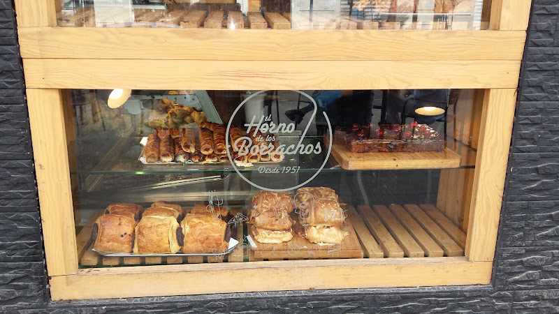 Fotografia tomada fuera de Forn Pasticeria Nit I Día - Panadería en Valencia, Valencia