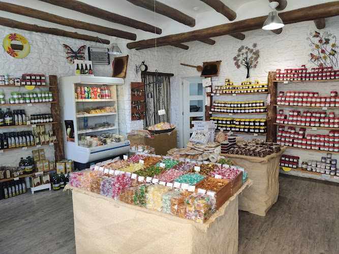 Fotografia tomada fuera de La Alpujarreña - Tienda de alimentos naturales en Pampaneira, Granada