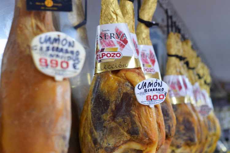 Fotografia tomada fuera de La Despensa de Maceo - Tienda de alimentación en Villanueva de los Infantes, Ciudad Real