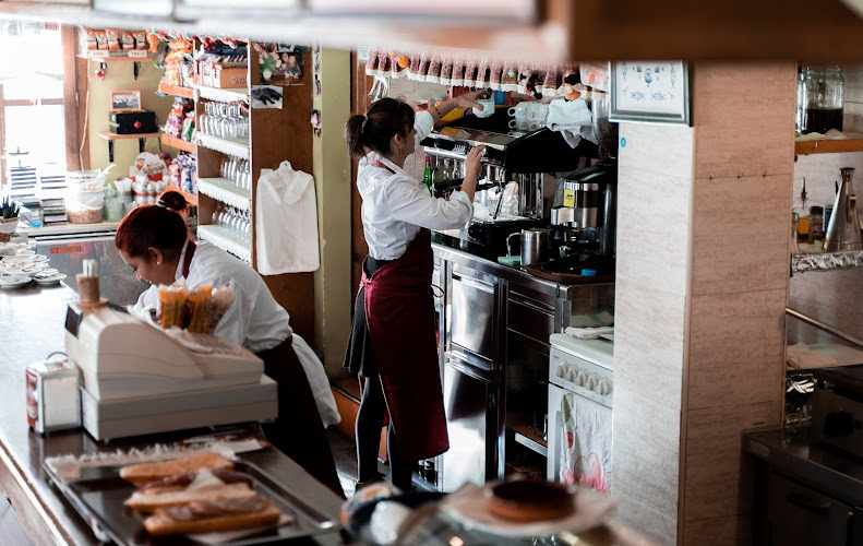 Fotografia tomada fuera de Kiosko Pista Grande - Tienda de esquí en Candanchú, Huesca