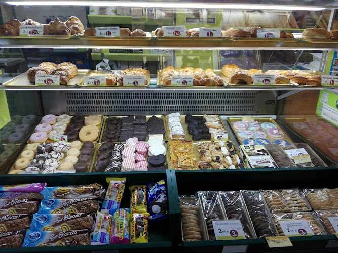 Fotografia tomada fuera de Martín Martín - Tienda de alimentación en Fraga, Huesca
