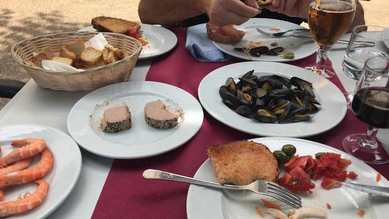 Fotografia tomada fuera de Restaurant Cal Carreter - Restaurante de cocina catalana en Sant Sadurní de l'Heura, Girona