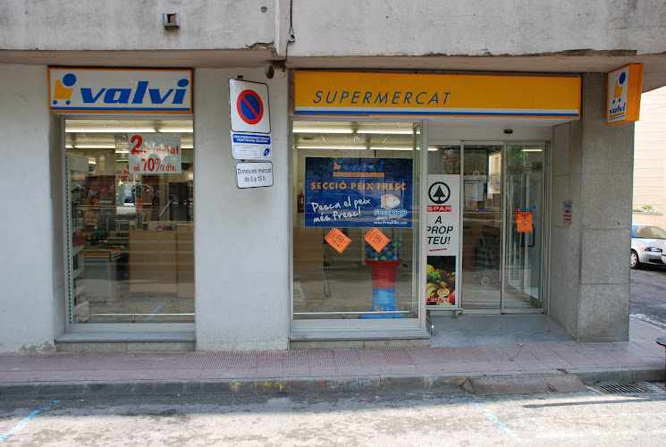 Fotografia tomada fuera de VALVI CASSÀ DE LA SELVA - Supermercat en Cassà de la Selva, Girona
