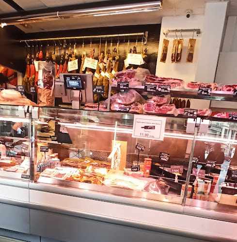 Fotografia tomada fuera de Lugar de Sabores - Tienda de Jamones en Logroño - restaurantes en Logroño, La Rioja