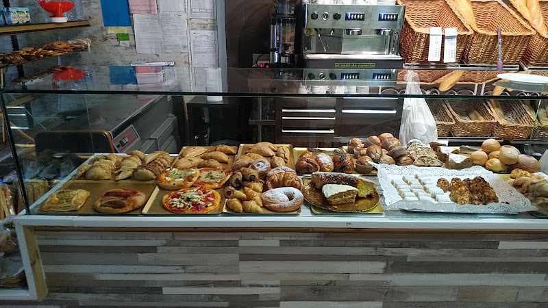 Fotografia tomada fuera de Forn de pà i dolços - Panadería en Valencia, Valencia