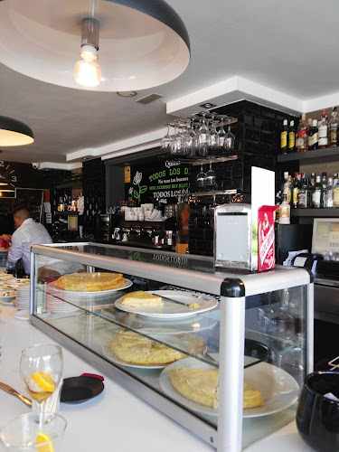 Fotografia tomada fuera de Restaurante Orio - restaurantes en Laredo, Cantabria