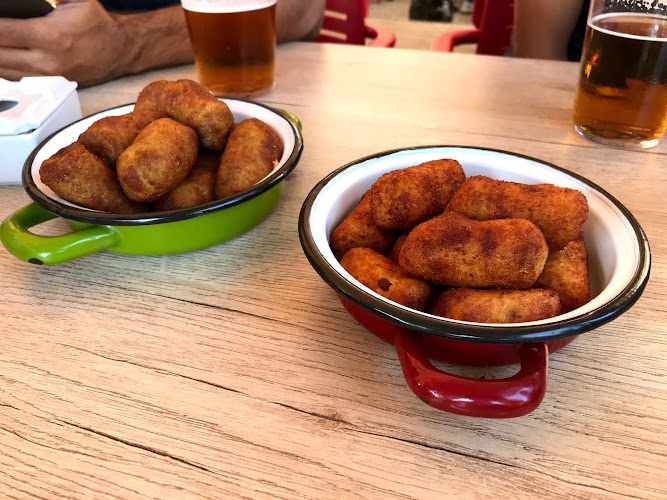 Fotografia tomada fuera de La Artesana - restaurantes en Loredo, Cantabria