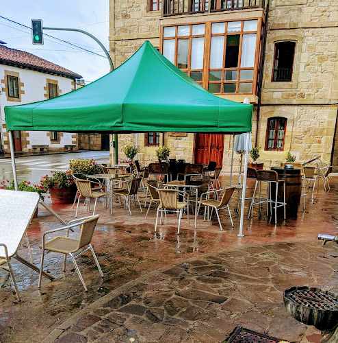 Fotografia tomada fuera de Bar La Parra - bares en Polientes, Cantabria