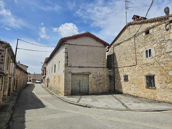 Fotografia tomada fuera de La Tahona de Ibeas (La Perla) - Panadería en Ibeas de Juarros, Burgos