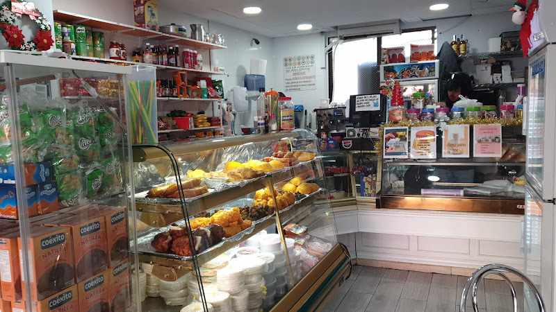Fotografia tomada fuera de restaurante y panaderia delicias D'gustar - restaurantes en Valencia, Valencia