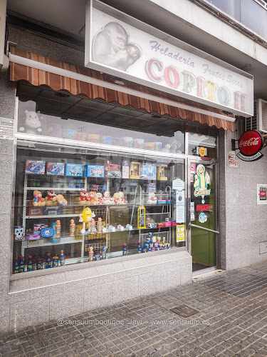 Fotografia tomada fuera de Copito II - Tienda de golosinas en Mérida, Badajoz