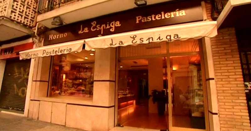 Fotografia tomada fuera de Horno la Espiga - Pastelería en Valencia, Valencia