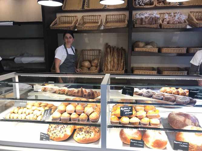 Fotografia tomada fuera de Horno San Bartolomé Tossal - Panadería en Valencia, Valencia