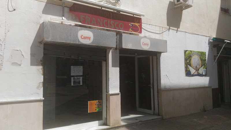 Fotografia tomada fuera de Panadería Cohollero S.L. - Panadería en Barriada Río San Pedro, Cádiz