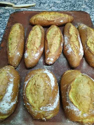 Fotografia tomada fuera de FORN pastisseria Rial - Panadería en Paiporta, Valencia
